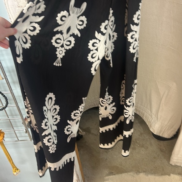 Black and White Jumper - Very J - Picture 4 of 7